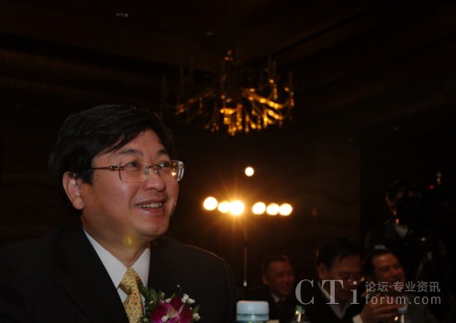  (tng)114TE񿂽(jng)¶_(ki)ĵ΢Ц